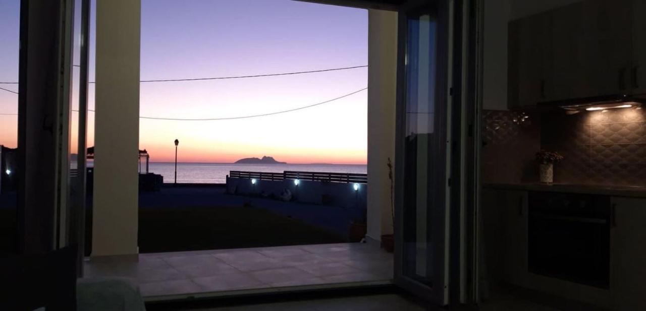 Coral Sea Apartment Kókinosz Pírgosz Kültér fotó