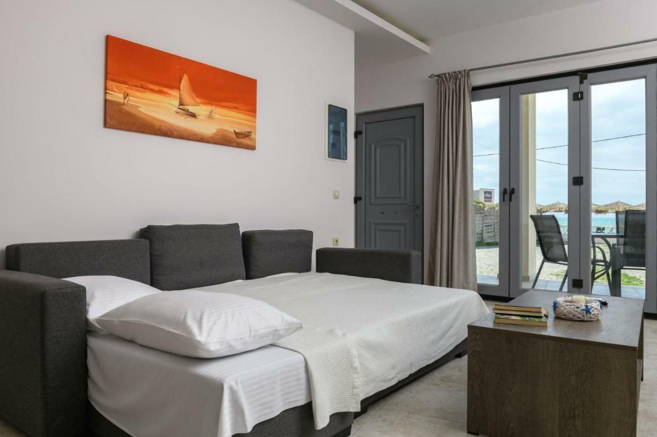 Coral Sea Apartment Kókinosz Pírgosz Kültér fotó