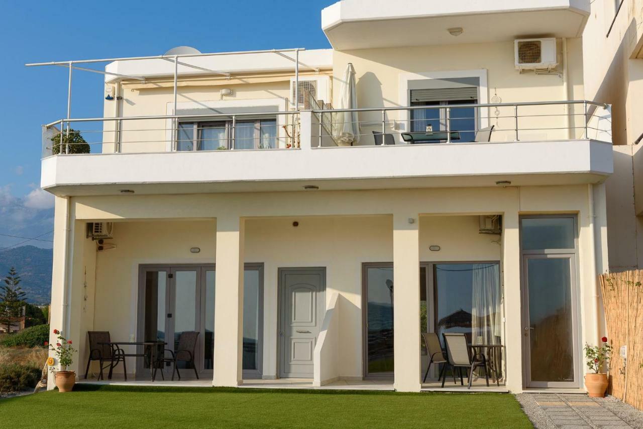 Coral Sea Apartment Kókinosz Pírgosz Kültér fotó
